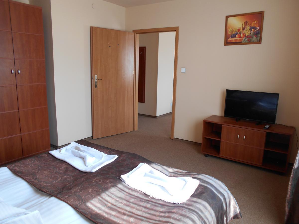 Hotel Astor Radom Exterior foto