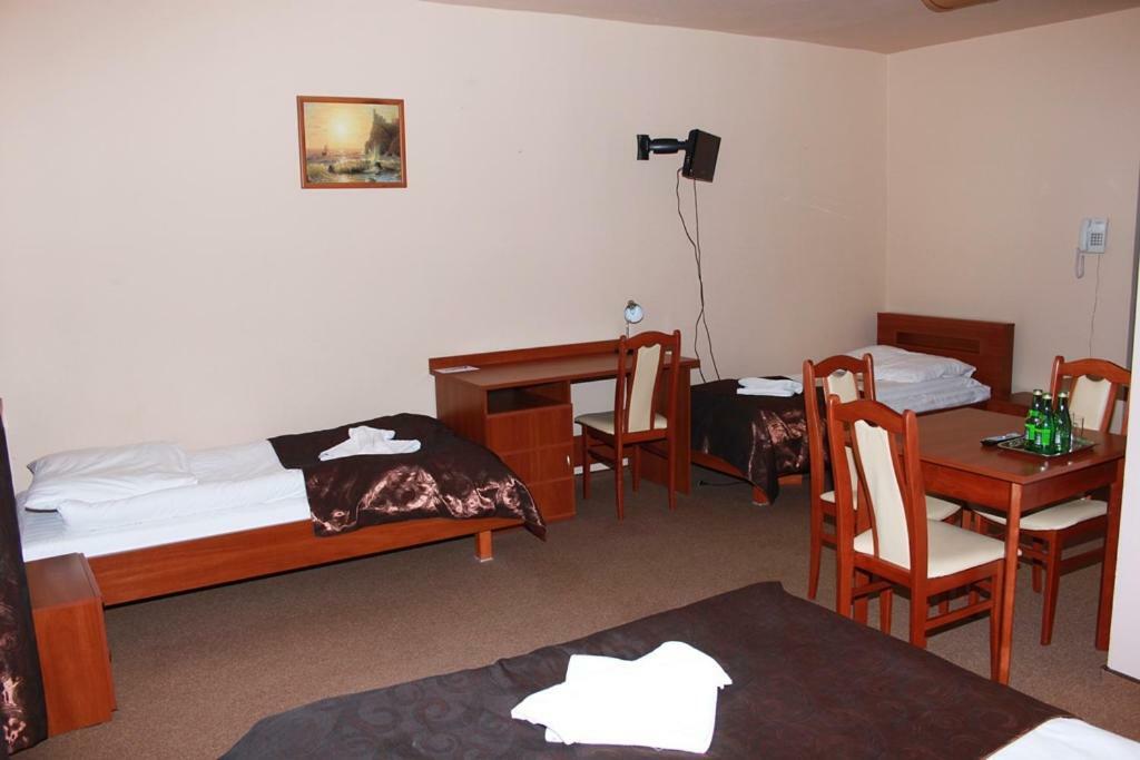 Hotel Astor Radom Exterior foto